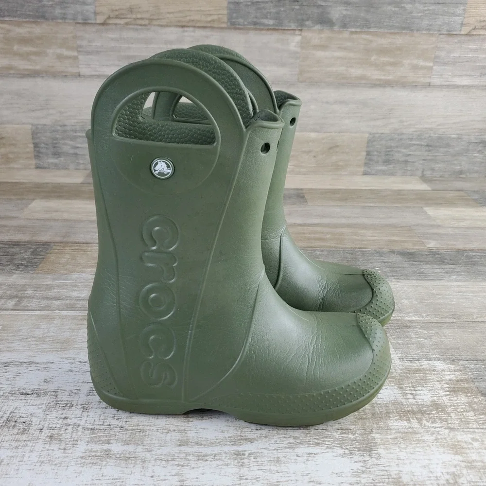 Crocs Handle It Kids Rain Boots Sz 2 Army Green Rubber Handles Slip On Round Toe